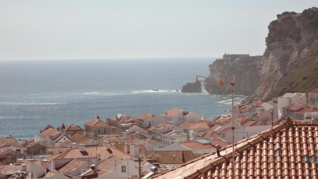 Fantastic View Over The Sea And Village Nazare Exterior photo